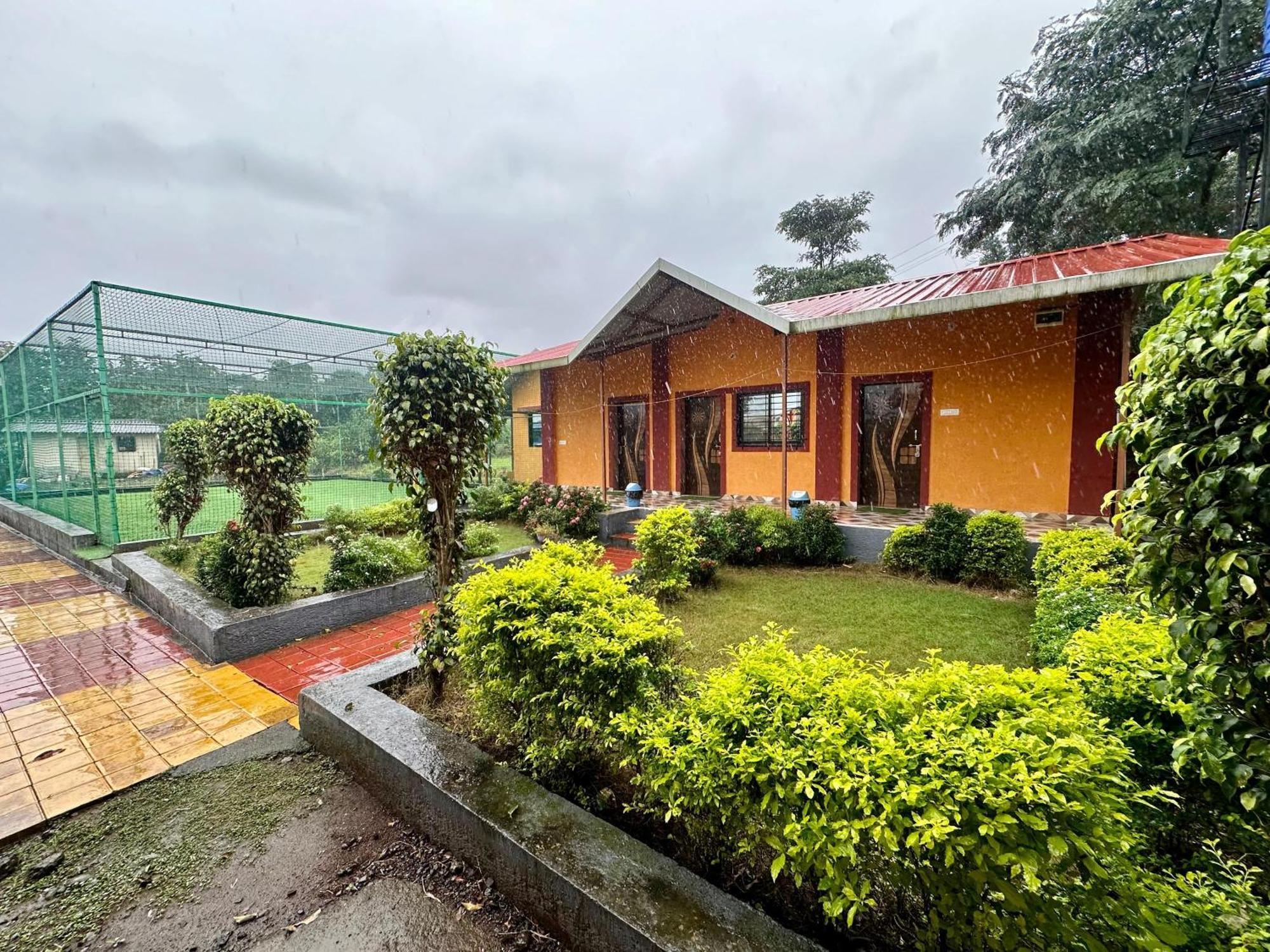 Karjat Ap Resort Εξωτερικό φωτογραφία